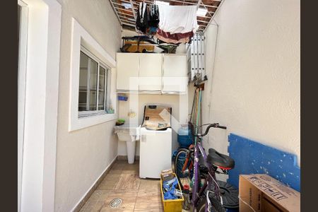 Casa à venda com 110m², 3 quartos e 3 vagas Casa à venda com 110m², 3 quartos e 3 vagasÁrea de Serviço