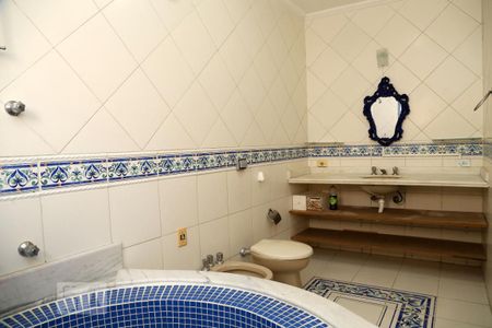 Casa à venda com 400m², 5 quartos e 5 vagasBanheiro da Suíte