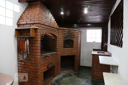 Casa à venda com 400m², 5 quartos e 5 vagasChurrasqueira