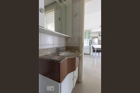 Apartamento à venda com 41m², 1 quarto e 1 vagaBanheiro da Suíte 1
