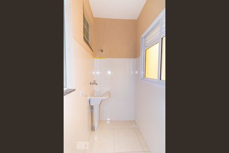 Casa de condomínio para alugar com 42m², 2 quartos e sem vaga Casa de condomínio para alugar com 42m², 2 quartos e sem vagaÁrea de Serviço