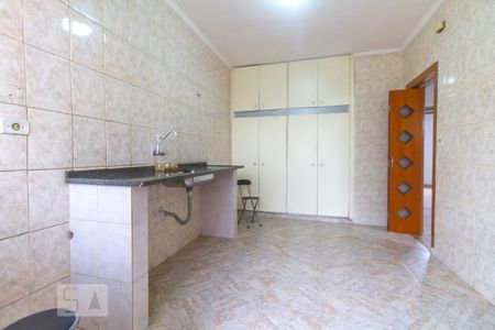 Casa à venda com 200m², 2 quartos e 4 vagas Casa à venda com 200m², 2 quartos e 4 vagasCozinha