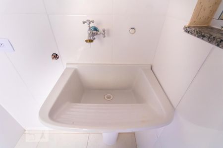 Casa de condomínio para alugar com 35m², 1 quarto e sem vaga Casa de condomínio para alugar com 35m², 1 quarto e sem vagaTanque