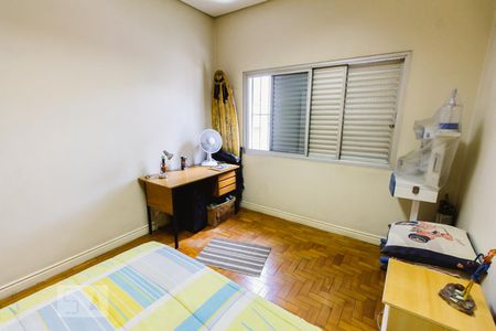 Casa à venda com 180m², 4 quartos e 4 vagas Casa à venda com 180m², 4 quartos e 4 vagasQuarto 4