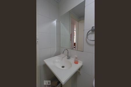 Apartamento à venda com 70m², 3 quartos e 1 vaga Apartamento à venda com 70m², 3 quartos e 1 vagaBanheiro 2