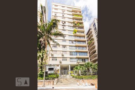 Apartamento à venda com 220m², 3 quartos e 2 vagas Apartamento à venda com 220m², 3 quartos e 2 vagasFachada