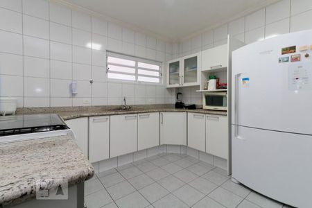 Apartamento à venda com 220m², 3 quartos e 2 vagas Apartamento à venda com 220m², 3 quartos e 2 vagasCozinha