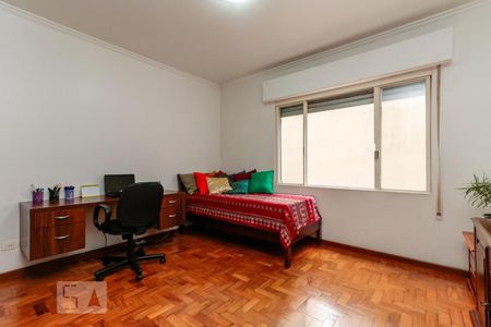 Apartamento à venda com 220m², 3 quartos e 2 vagas Apartamento à venda com 220m², 3 quartos e 2 vagasQuarto 1