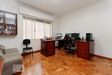 Apartamento à venda com 220m², 3 quartos e 2 vagas Apartamento à venda com 220m², 3 quartos e 2 vagasQuarto 2