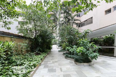 Apartamento à venda com 220m², 3 quartos e 2 vagas Apartamento à venda com 220m², 3 quartos e 2 vagasÁrea comum