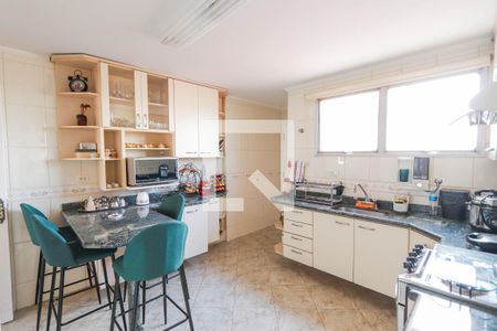 Apartamento à venda com 90m², 2 quartos e 2 vagas Apartamento à venda com 90m², 2 quartos e 2 vagasCozinha