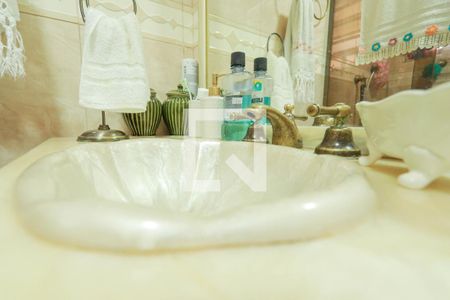 Apartamento à venda com 90m², 2 quartos e 2 vagas Apartamento à venda com 90m², 2 quartos e 2 vagasBanheiro Social