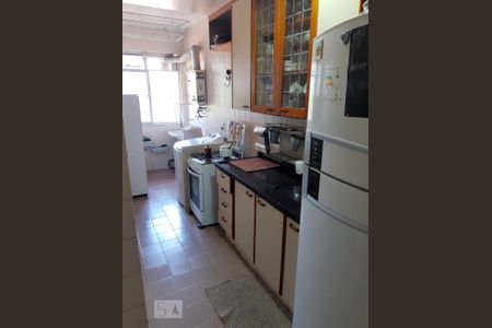 Apartamento à venda com 76m², 2 quartos e 1 vaga Apartamento à venda com 76m², 2 quartos e 1 vagaCozinha