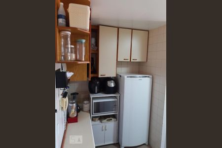 Apartamento à venda com 76m², 2 quartos e 1 vaga Apartamento à venda com 76m², 2 quartos e 1 vagaCozinha
