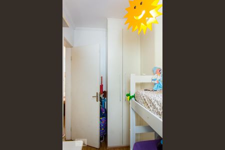 Quarto 1 - Armários de apartamento à venda com 2 quartos, 40m² em Parque das Nações, Santo André