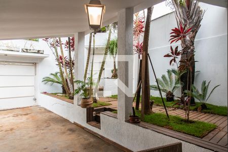 Casa à venda com 209m², 2 quartos e 2 vagasGaragem/quintal