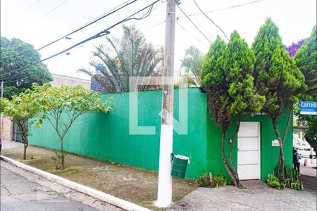 Casa à venda com 209m², 2 quartos e 2 vagasFachada