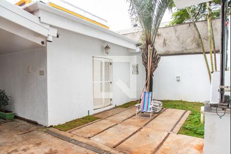 Casa à venda com 209m², 2 quartos e 2 vagasGaragem/quintal