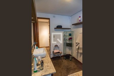 Casa à venda com 209m², 2 quartos e 2 vagasBanheiro