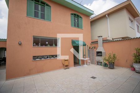 Casa à venda com 268m², 4 quartos e 4 vagas Casa à venda com 268m², 4 quartos e 4 vagasQuintal