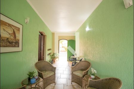 Casa à venda com 268m², 4 quartos e 4 vagas Casa à venda com 268m², 4 quartos e 4 vagasHall de Entrada