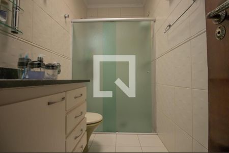 Casa à venda com 268m², 4 quartos e 4 vagas Casa à venda com 268m², 4 quartos e 4 vagasBanheiro 1