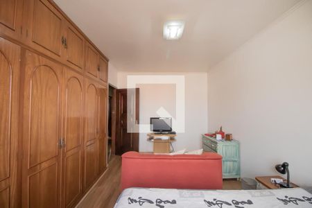 Casa à venda com 268m², 4 quartos e 4 vagas Casa à venda com 268m², 4 quartos e 4 vagasQuarto 2