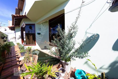 Casa à venda com 545m², 5 quartos e 6 vagas Casa à venda com 545m², 5 quartos e 6 vagasJardim