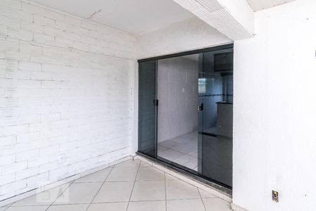 Sala - Acesso a área de serviço de apartamento para alugar com 1 quarto, 50m² em Vila da Penha, Rio de Janeiro