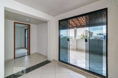 Sala de apartamento para alugar com 1 quarto, 50m² em Vila da Penha, Rio de Janeiro