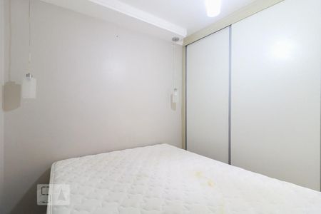 Quarto 1 de apartamento para alugar com 2 quartos, 50m² em Jardim Roberto, Osasco