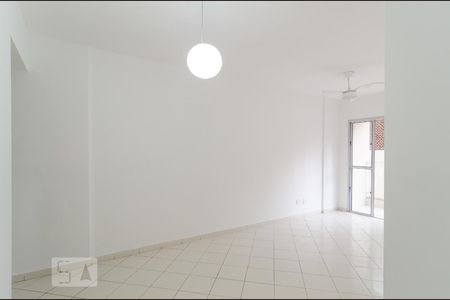Sala de apartamento para alugar com 3 quartos, 70m² em Saúde, São Paulo
