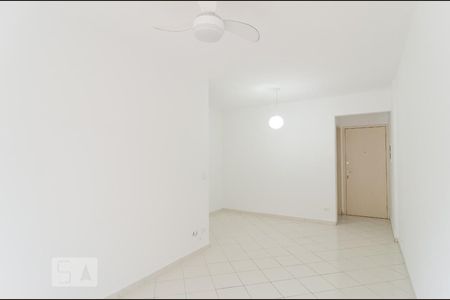 Sala de apartamento para alugar com 3 quartos, 70m² em Saúde, São Paulo