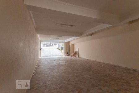 Casa à venda com 350m², 4 quartos e 5 vagas Casa à venda com 350m², 4 quartos e 5 vagasGaragem