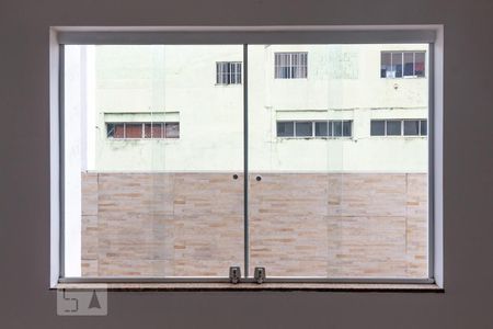 Casa à venda com 350m², 4 quartos e 5 vagas Casa à venda com 350m², 4 quartos e 5 vagasSala