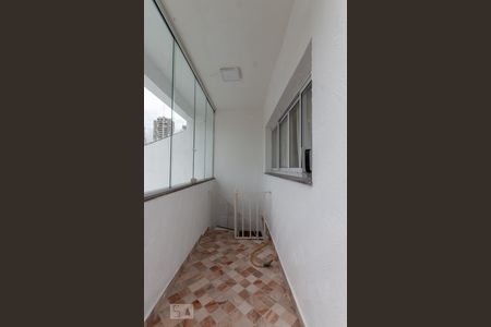 Casa à venda com 350m², 4 quartos e 5 vagas Casa à venda com 350m², 4 quartos e 5 vagasÁrea comum