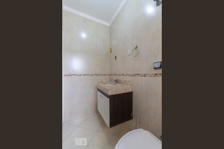 Casa à venda com 350m², 4 quartos e 5 vagas Casa à venda com 350m², 4 quartos e 5 vagasBanheiro da Suíte 2