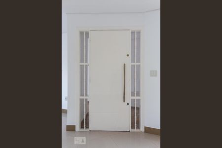 Casa à venda com 350m², 4 quartos e 5 vagas Casa à venda com 350m², 4 quartos e 5 vagasSala