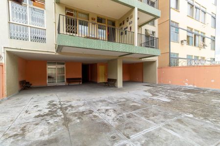 Apartamento à venda com 84m², 2 quartos e 1 vaga Apartamento à venda com 84m², 2 quartos e 1 vagaÁrea Comum - Playground
