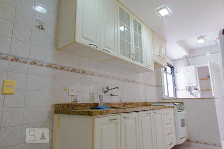 Apartamento à venda com 86m², 2 quartos e 1 vaga Apartamento à venda com 86m², 2 quartos e 1 vagaCozinha