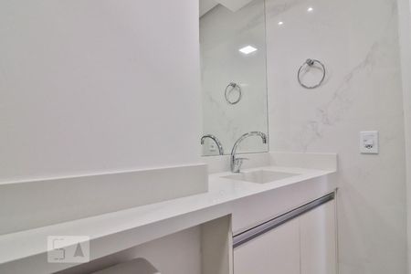 Apartamento à venda com 50m², 2 quartos e 1 vaga Apartamento à venda com 50m², 2 quartos e 1 vagaBanheiro