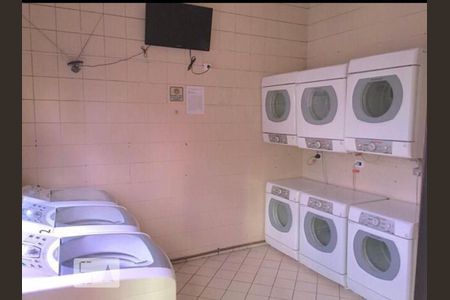 Apartamento à venda com 50m², 2 quartos e 1 vaga Apartamento à venda com 50m², 2 quartos e 1 vagaLavanderia