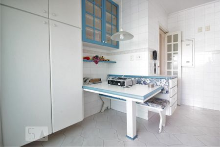 Apartamento à venda com 125m², 4 quartos e 3 vagasCozinha