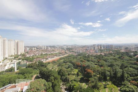Apartamento à venda com 125m², 4 quartos e 3 vagasVista da suíte 2