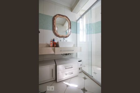 Apartamento à venda com 125m², 4 quartos e 3 vagasBanheiro da suíte 1