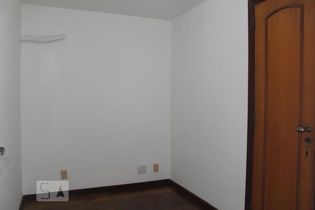 Apartamento à venda com 180m², 3 quartos e 2 vagasQuarto 1