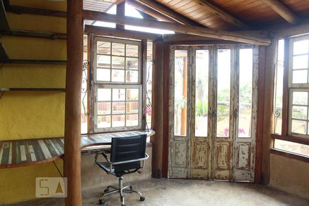 Apartamento à venda com 180m², 3 quartos e 2 vagasEscritório