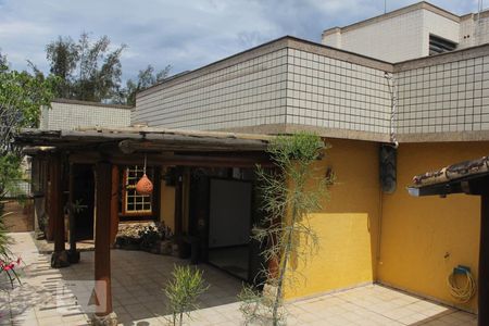 Apartamento à venda com 180m², 3 quartos e 2 vagasÁrea Externa