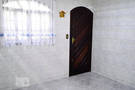 Casa à venda com 79m², 3 quartos e 2 vagasCozinha Entrada