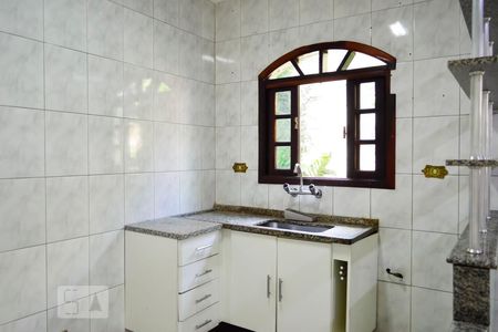 Casa à venda com 79m², 3 quartos e 2 vagasCozinha Janela